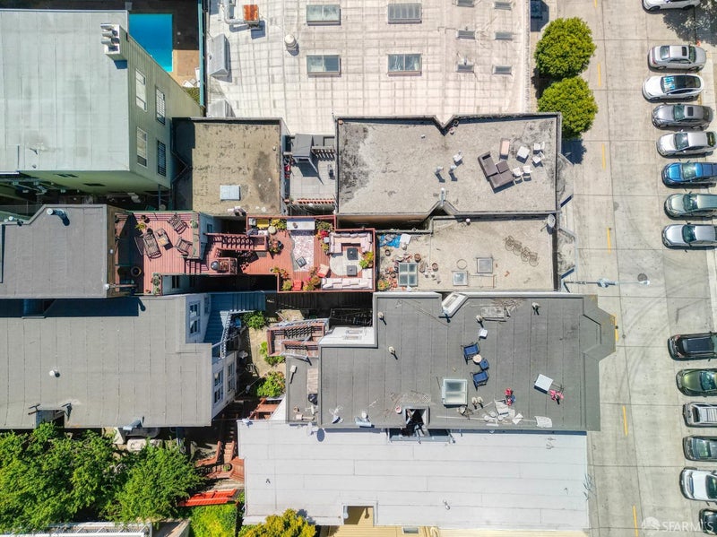 447 Green Street