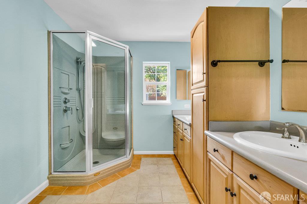 Pleasant Hill, California 94523, United States, 3 Bedrooms Bedrooms, ,2 BathroomsBathrooms,Residential,Active,226180