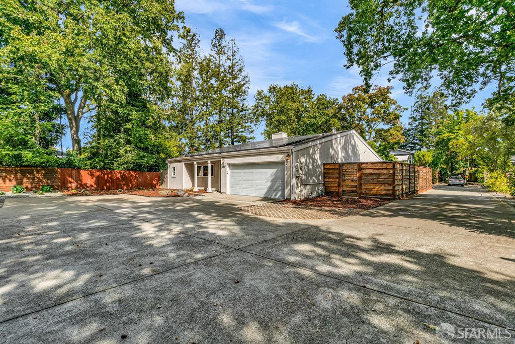 Pleasant Hill, California 94523, United States, 3 Bedrooms Bedrooms, ,2 BathroomsBathrooms,Residential,Active,226180