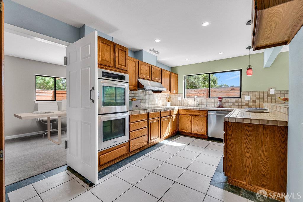 Pleasant Hill, California 94523, United States, 3 Bedrooms Bedrooms, ,2 BathroomsBathrooms,Residential,Active,226180