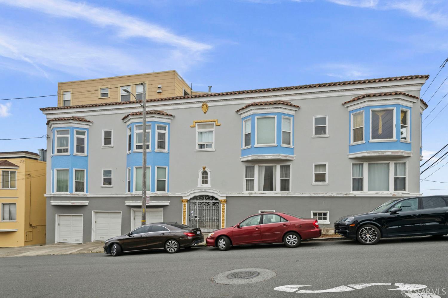 588-596 28th Avenue