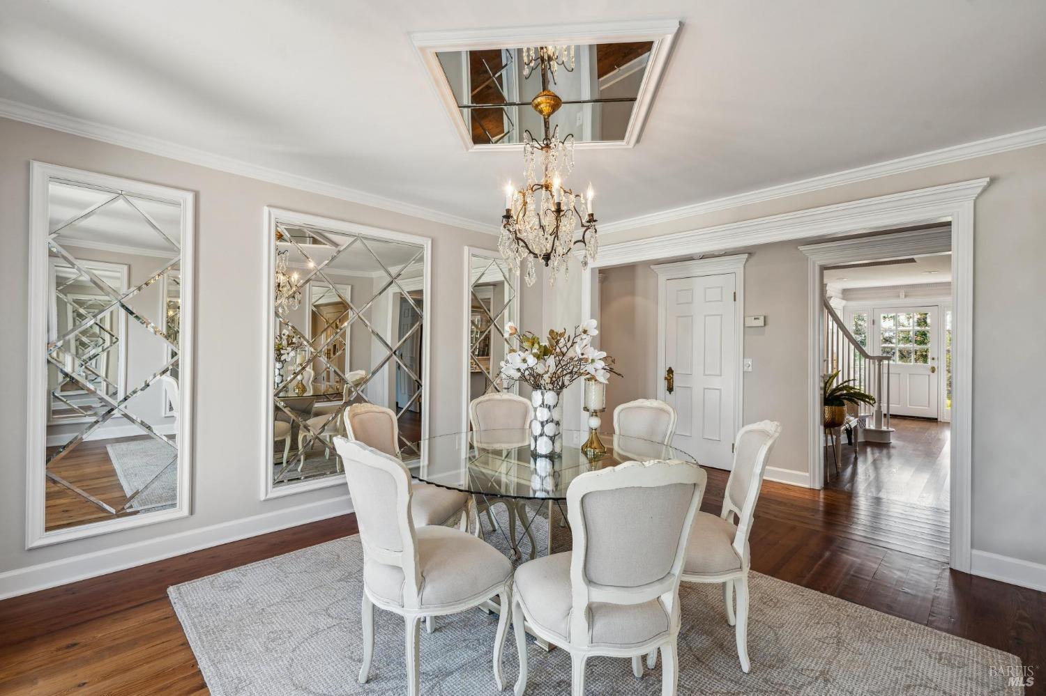 Santa Rosa, California 95404, United States, 4 Bedrooms Bedrooms, ,4 BathroomsBathrooms,Residential,Active,8123