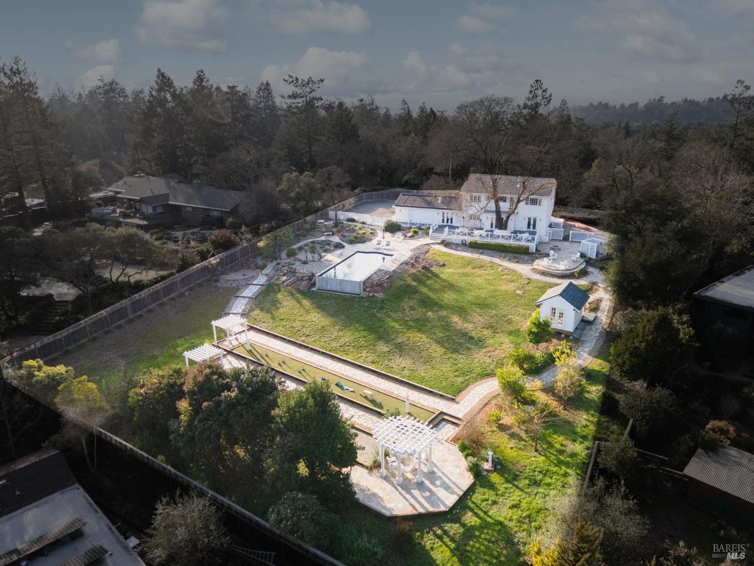 Santa Rosa, California 95404, United States, 4 Bedrooms Bedrooms, ,4 BathroomsBathrooms,Residential,Active,8123