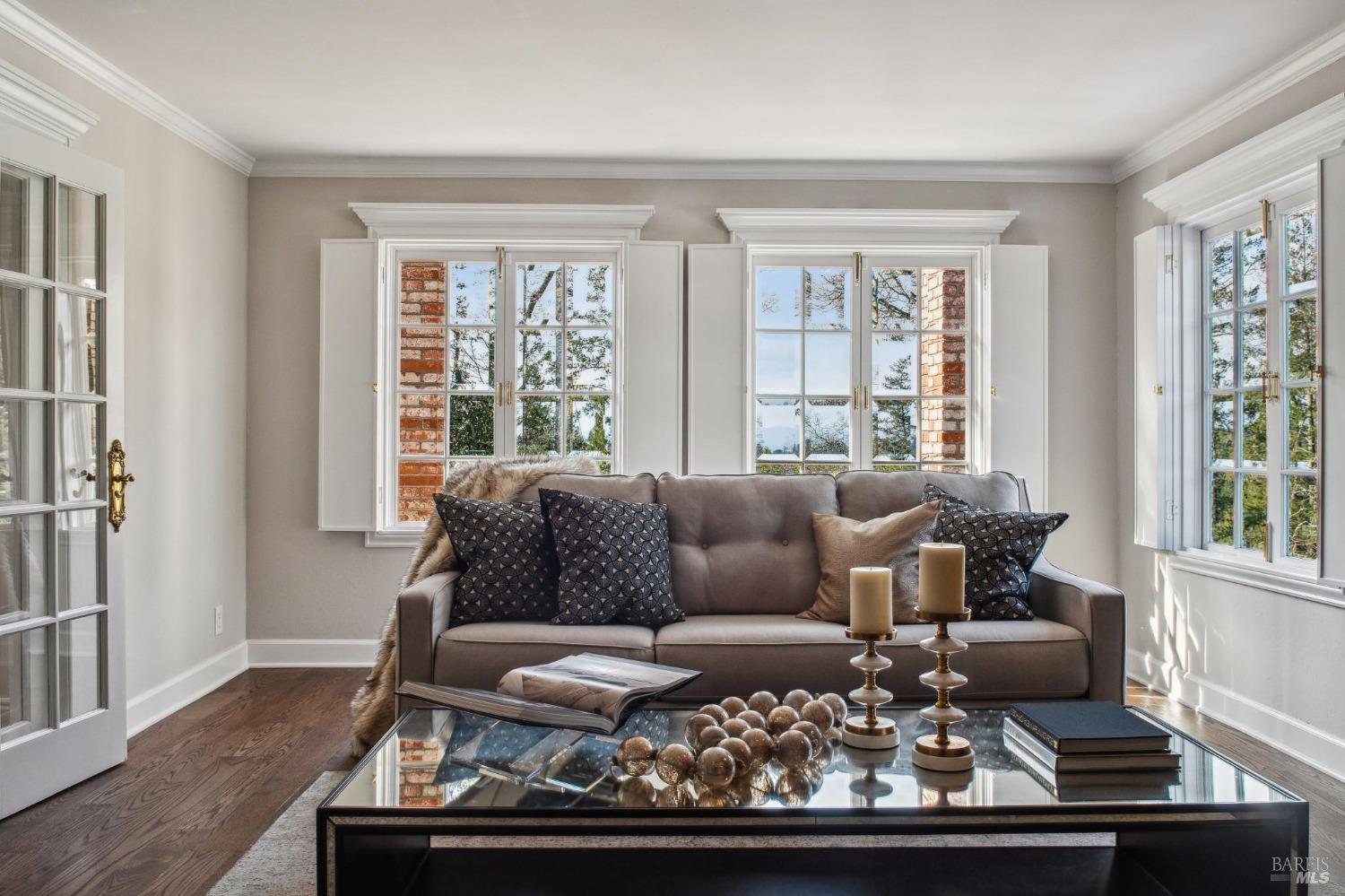 Santa Rosa, California 95404, United States, 4 Bedrooms Bedrooms, ,4 BathroomsBathrooms,Residential,Active,8123