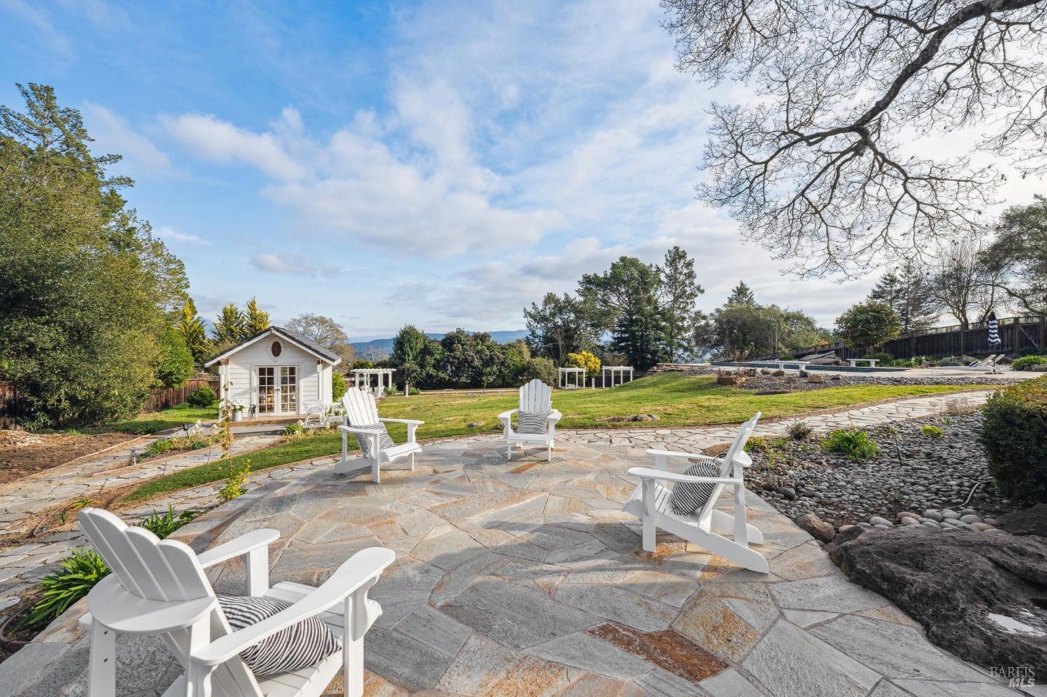 Santa Rosa, California 95404, United States, 4 Bedrooms Bedrooms, ,4 BathroomsBathrooms,Residential,Active,8123