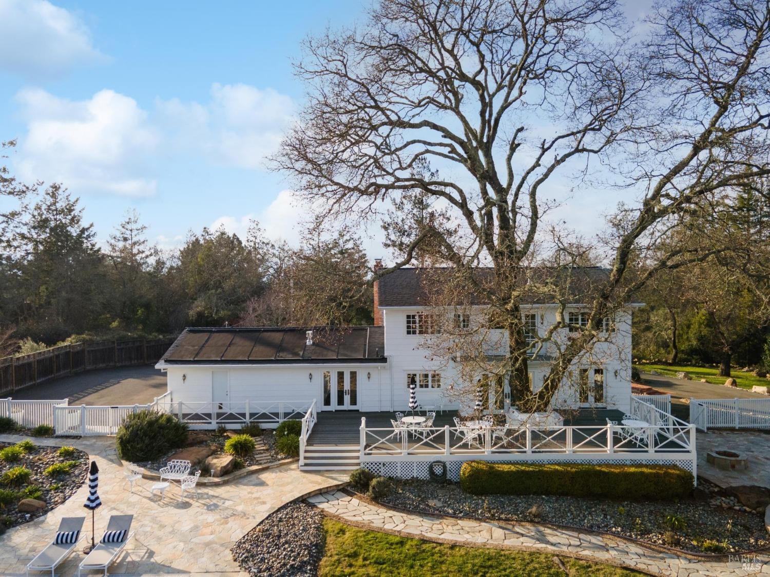 Santa Rosa, California 95404, United States, 4 Bedrooms Bedrooms, ,4 BathroomsBathrooms,Residential,Active,8123