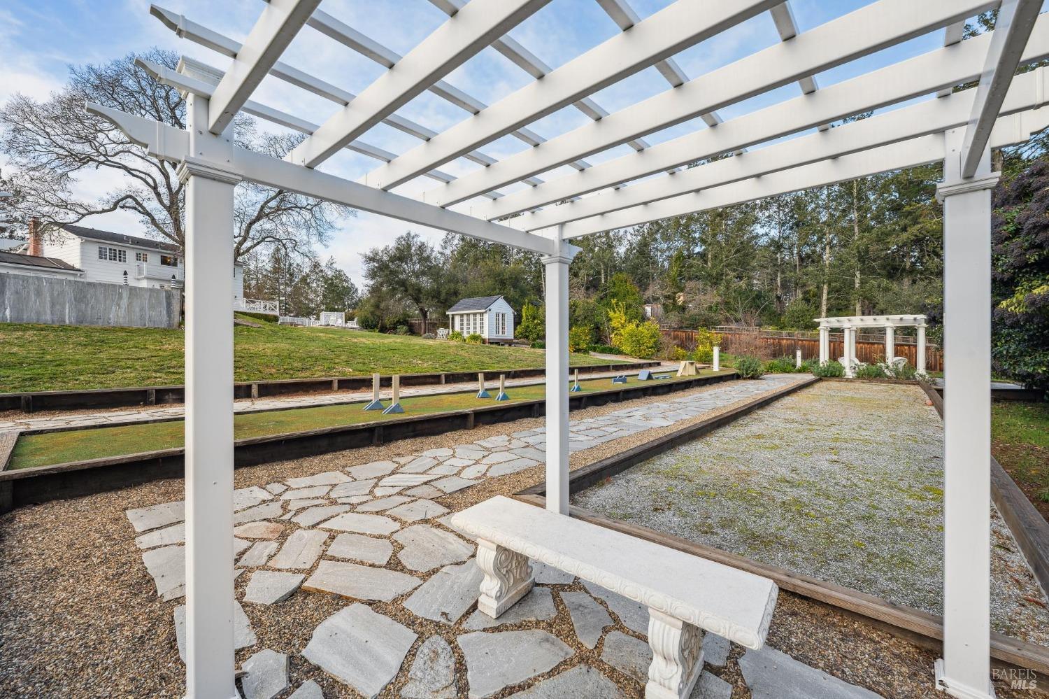 Santa Rosa, California 95404, United States, 4 Bedrooms Bedrooms, ,4 BathroomsBathrooms,Residential,Active,8123