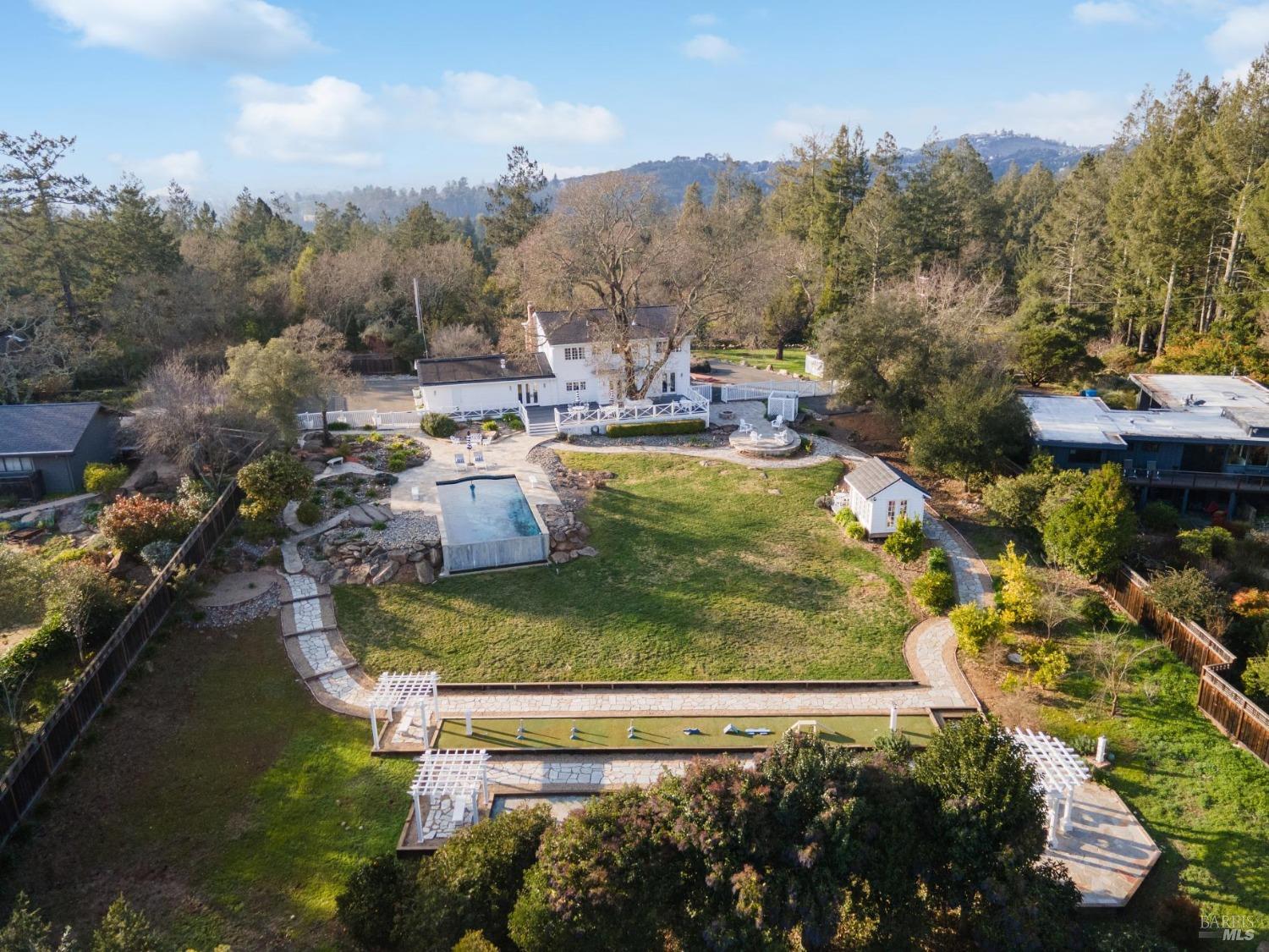 Santa Rosa, California 95404, United States, 4 Bedrooms Bedrooms, ,4 BathroomsBathrooms,Residential,Active,8123