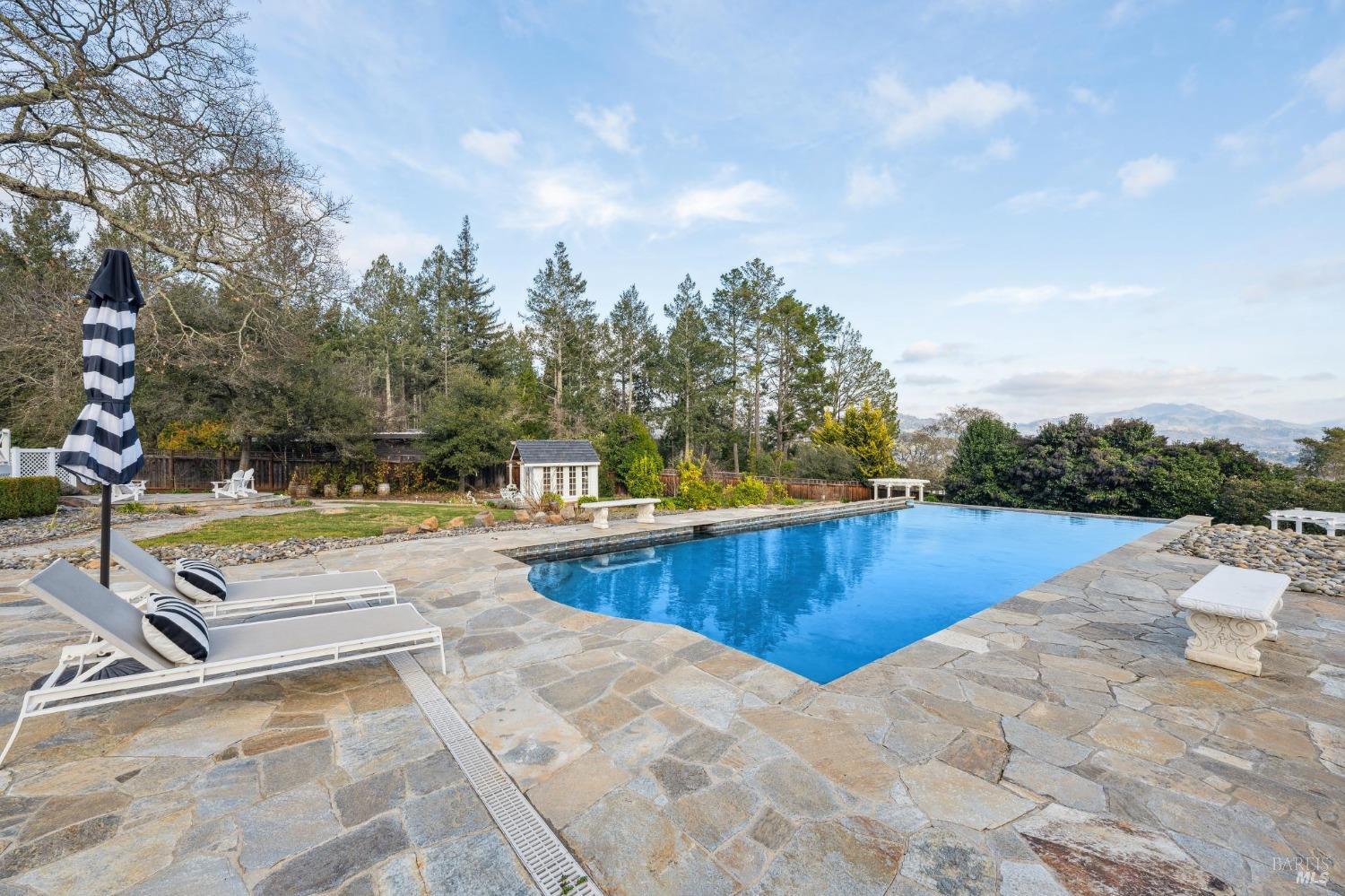 Santa Rosa, California 95404, United States, 4 Bedrooms Bedrooms, ,4 BathroomsBathrooms,Residential,Active,8123