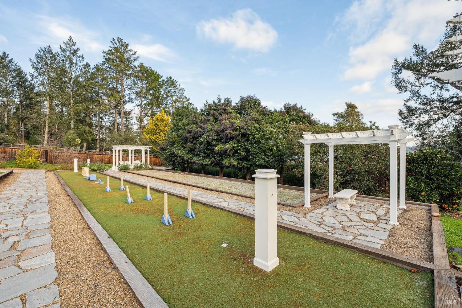 Santa Rosa, California 95404, United States, 4 Bedrooms Bedrooms, ,4 BathroomsBathrooms,Residential,Active,8123