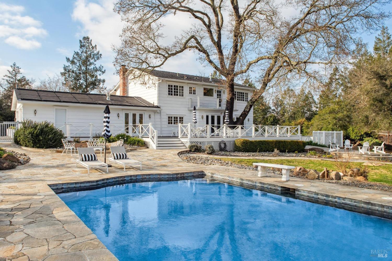 Santa Rosa, California 95404, United States, 4 Bedrooms Bedrooms, ,4 BathroomsBathrooms,Residential,Active,8123