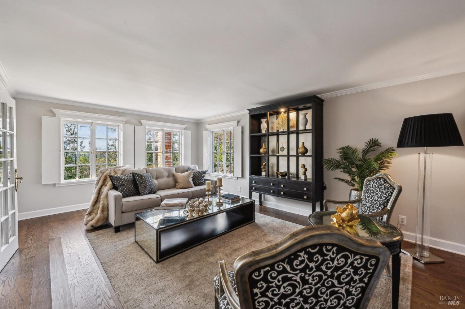 Santa Rosa, California 95404, United States, 4 Bedrooms Bedrooms, ,4 BathroomsBathrooms,Residential,Active,8123