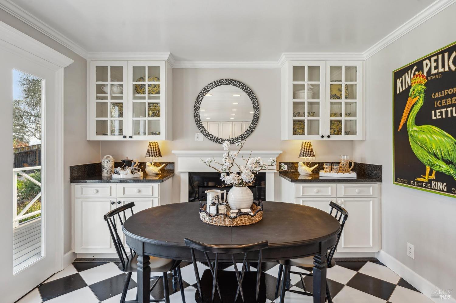 Santa Rosa, California 95404, United States, 4 Bedrooms Bedrooms, ,4 BathroomsBathrooms,Residential,Active,8123