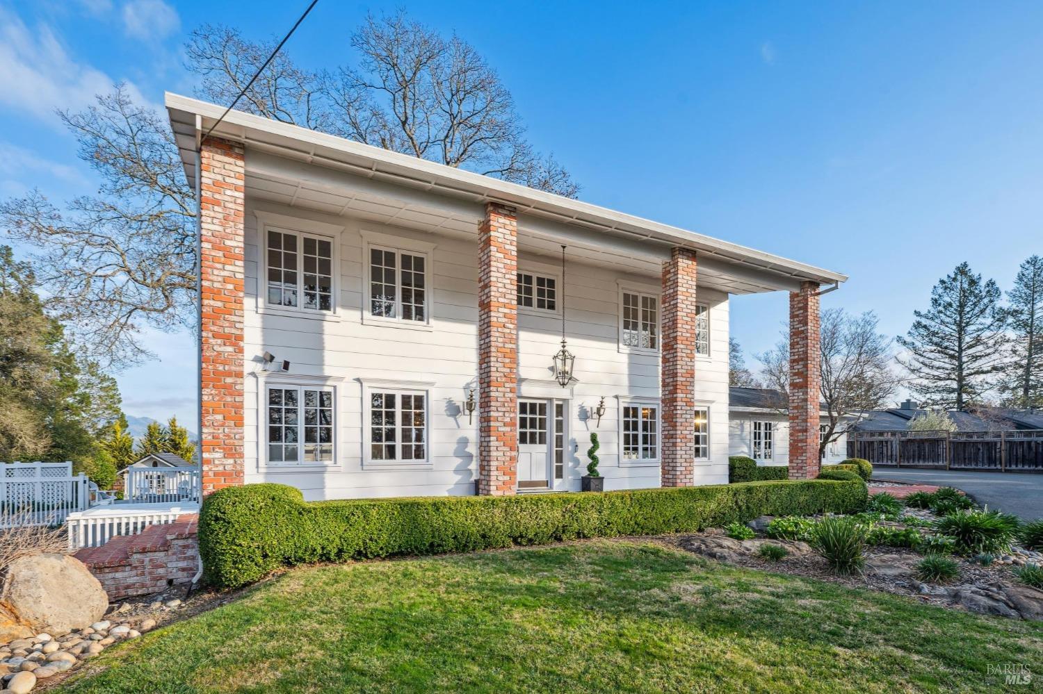 Santa Rosa, California 95404, United States, 4 Bedrooms Bedrooms, ,4 BathroomsBathrooms,Residential,Active,8123