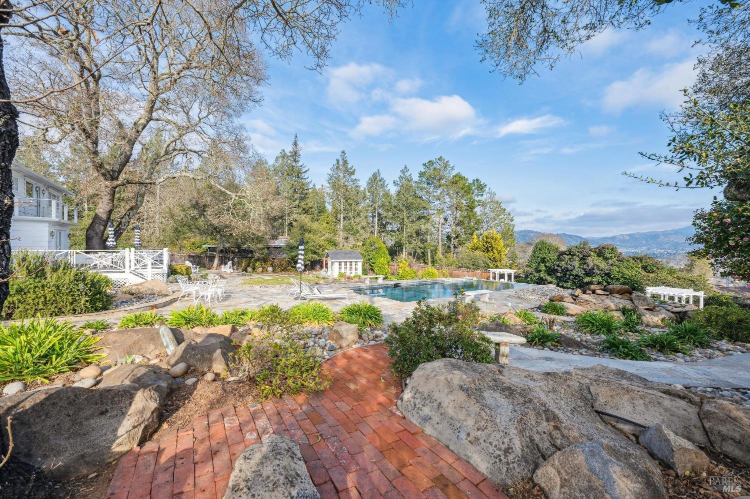 Santa Rosa, California 95404, United States, 4 Bedrooms Bedrooms, ,4 BathroomsBathrooms,Residential,Active,8123