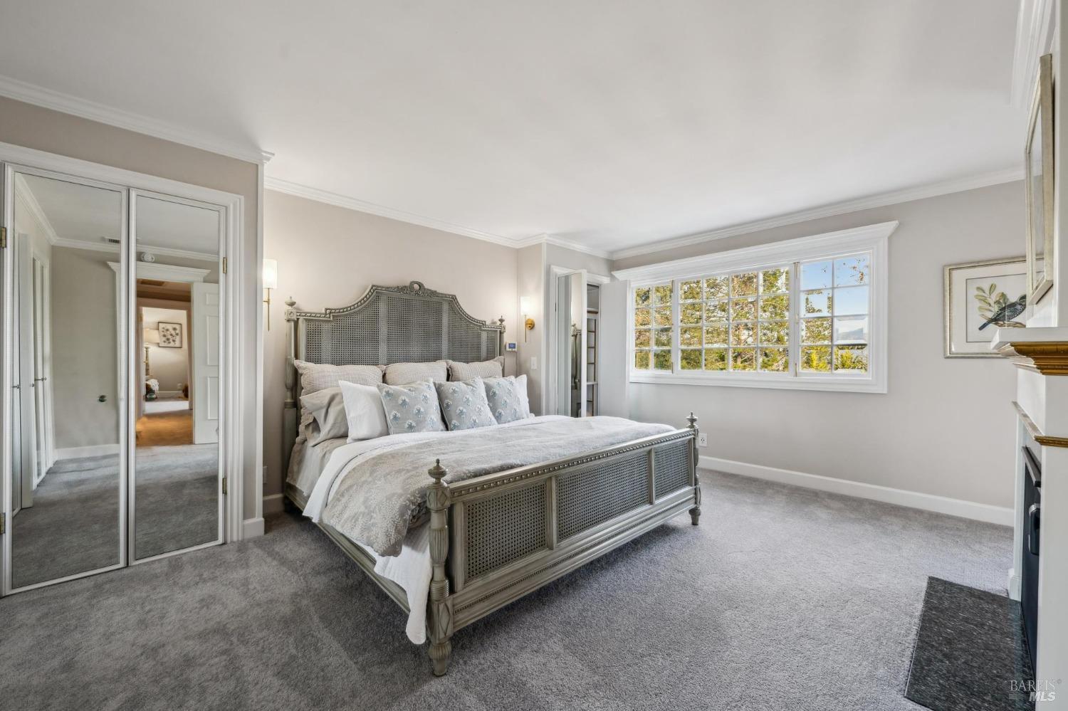 Santa Rosa, California 95404, United States, 4 Bedrooms Bedrooms, ,4 BathroomsBathrooms,Residential,Active,8123