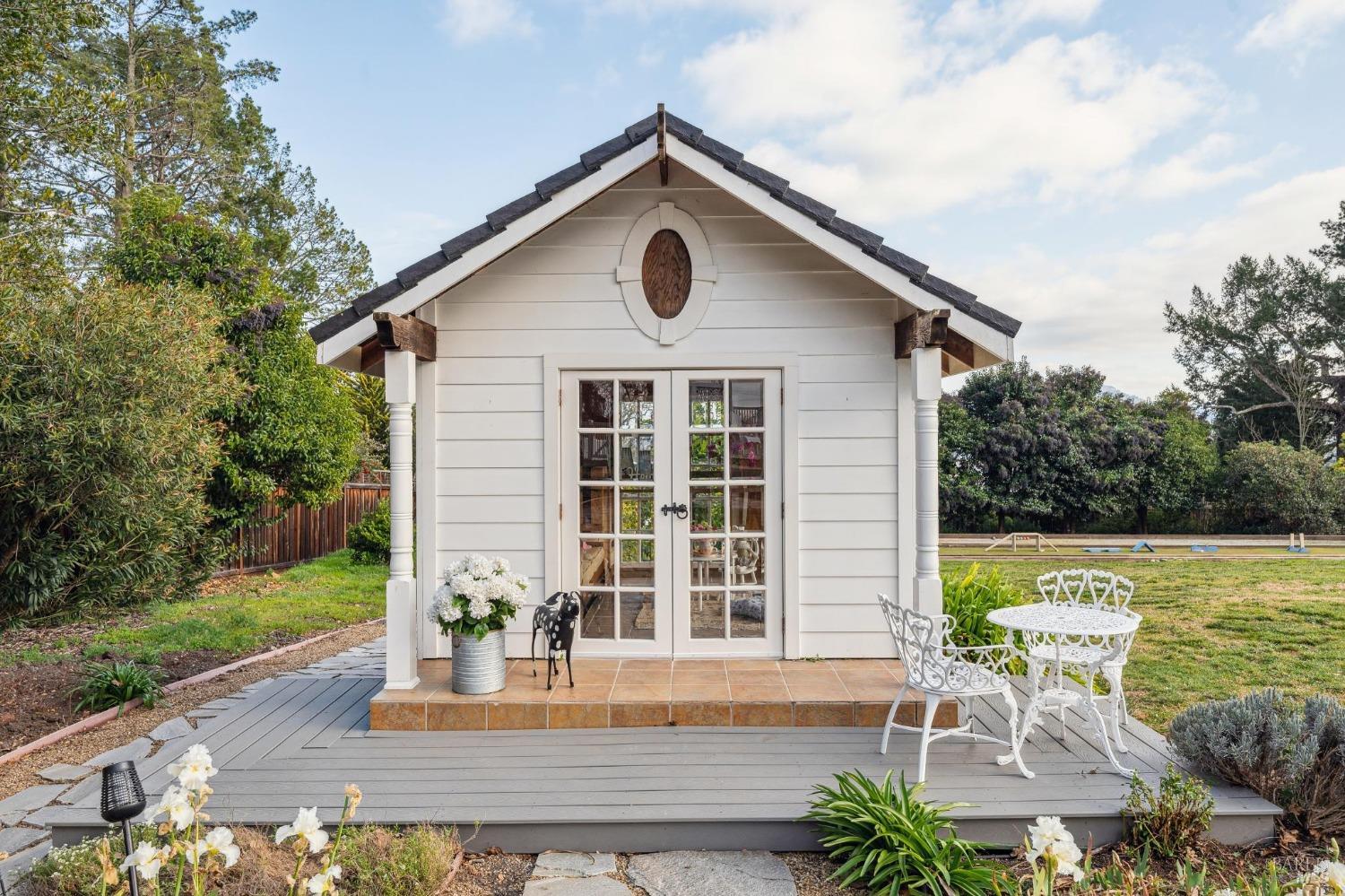 Santa Rosa, California 95404, United States, 4 Bedrooms Bedrooms, ,4 BathroomsBathrooms,Residential,Active,8123