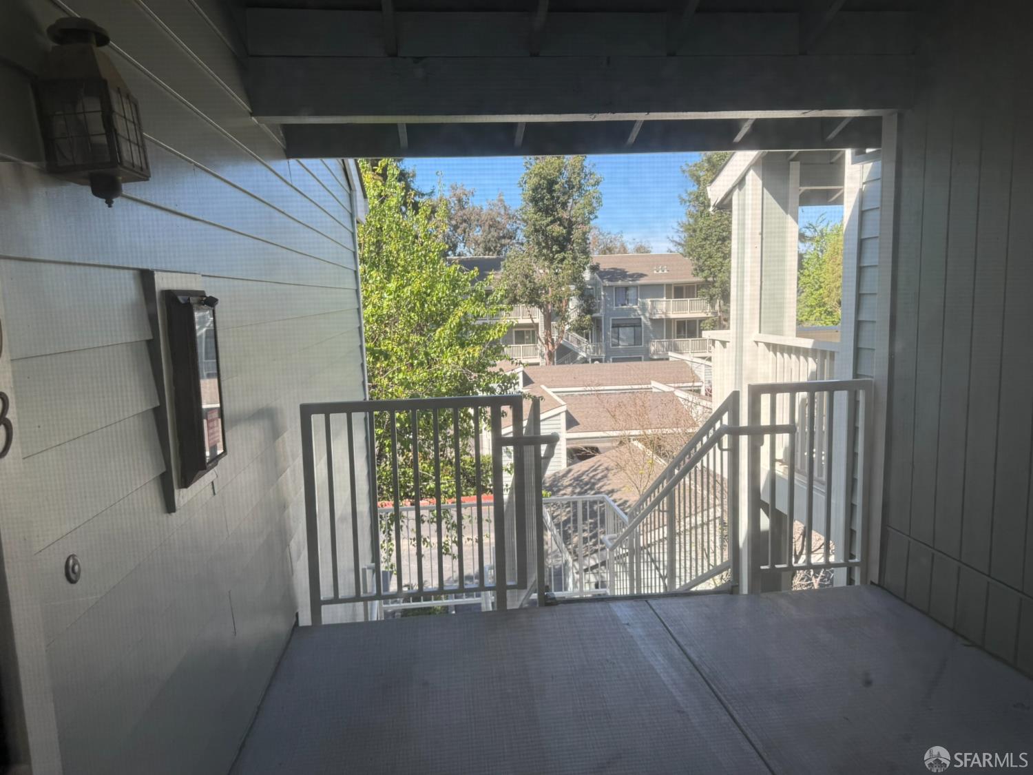 3660 Knollwood Terrace 303