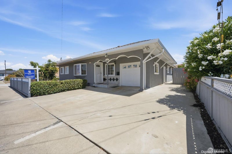 27786 Ross Place