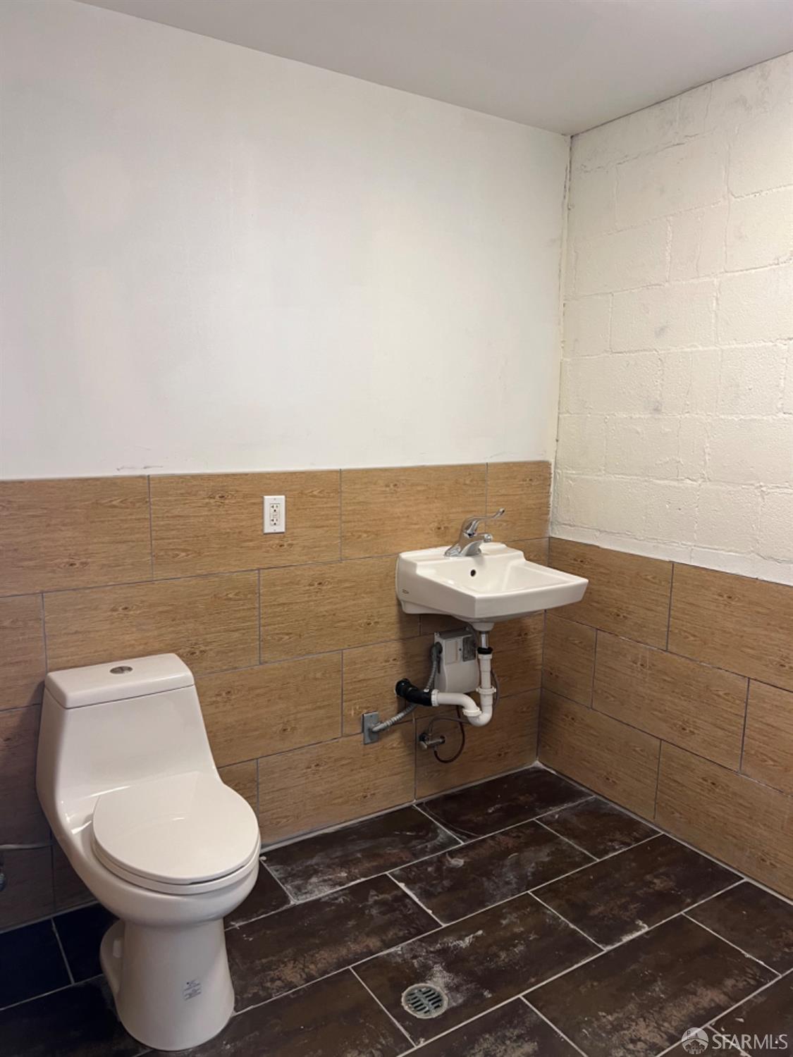 El Cerrito, California 94530, United States, ,Commercial,Active,59720