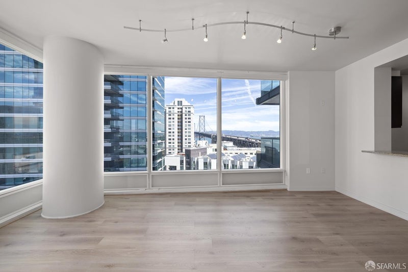 425 1st Street 1107