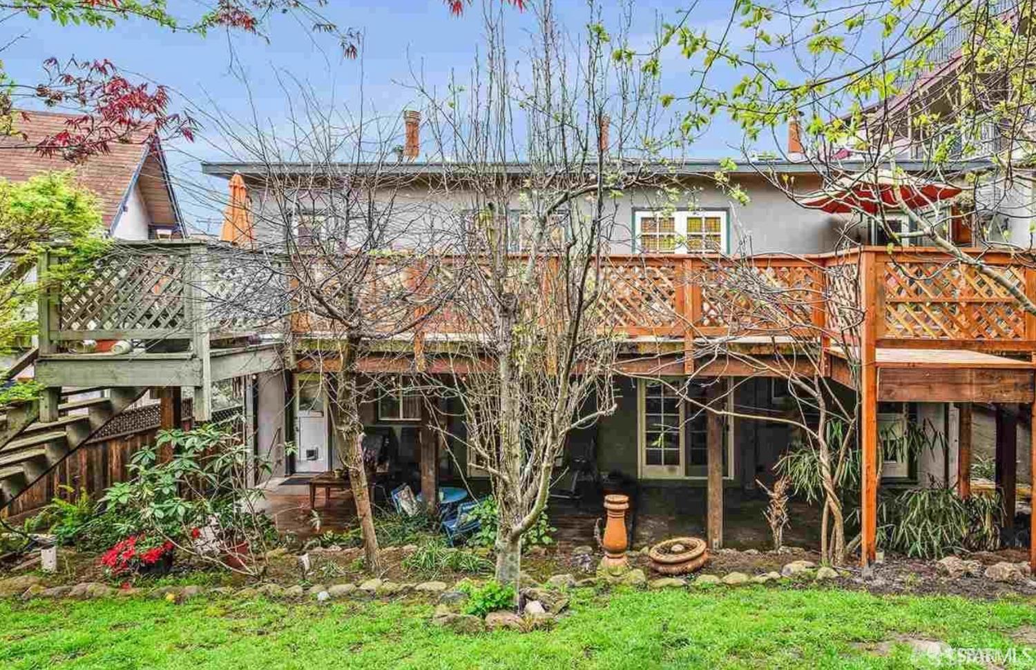 365 Santa Clara Avenue