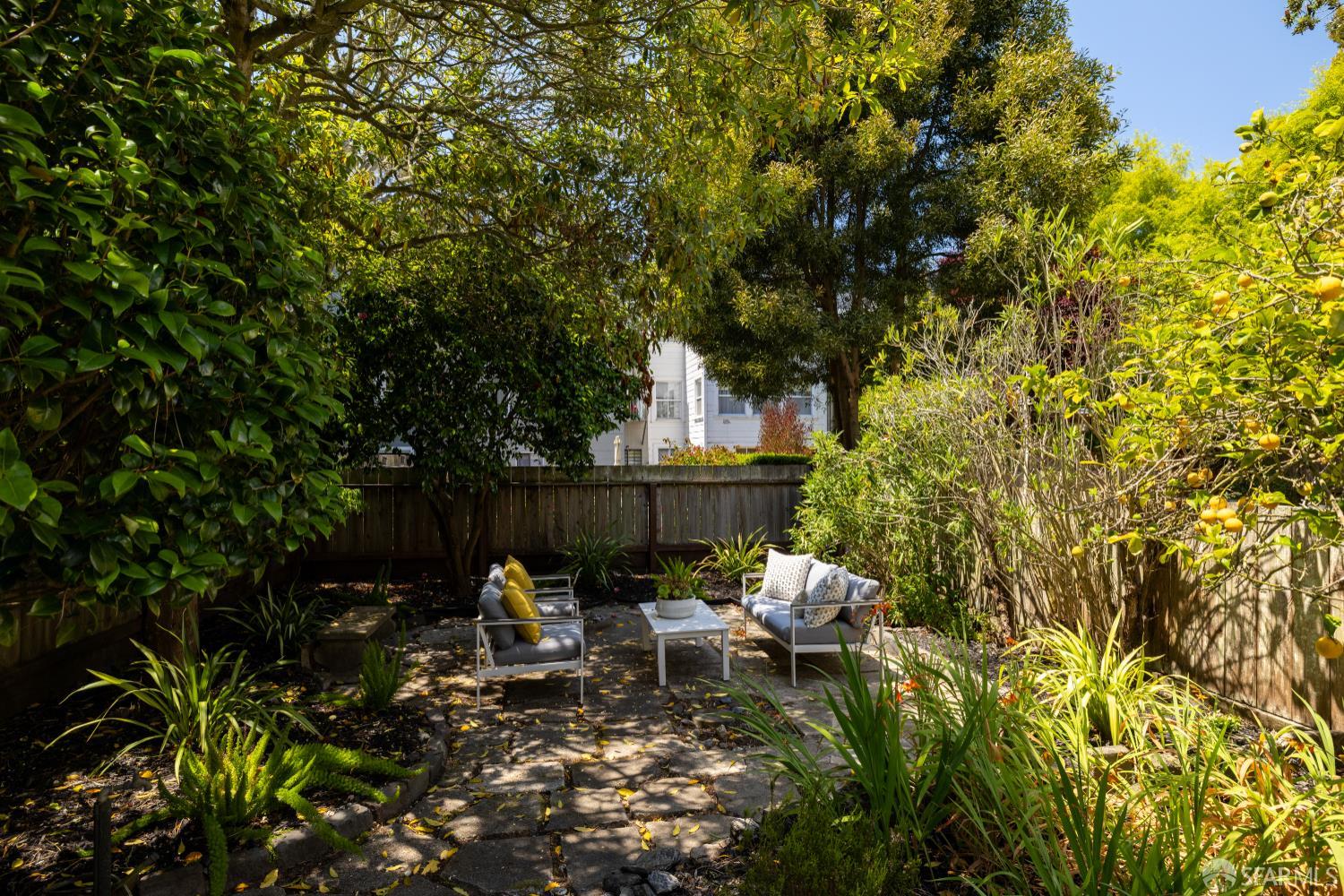 San Francisco, California 94118, United States, 5 Bedrooms Bedrooms, ,2 BathroomsBathrooms,Residential,Active,173402