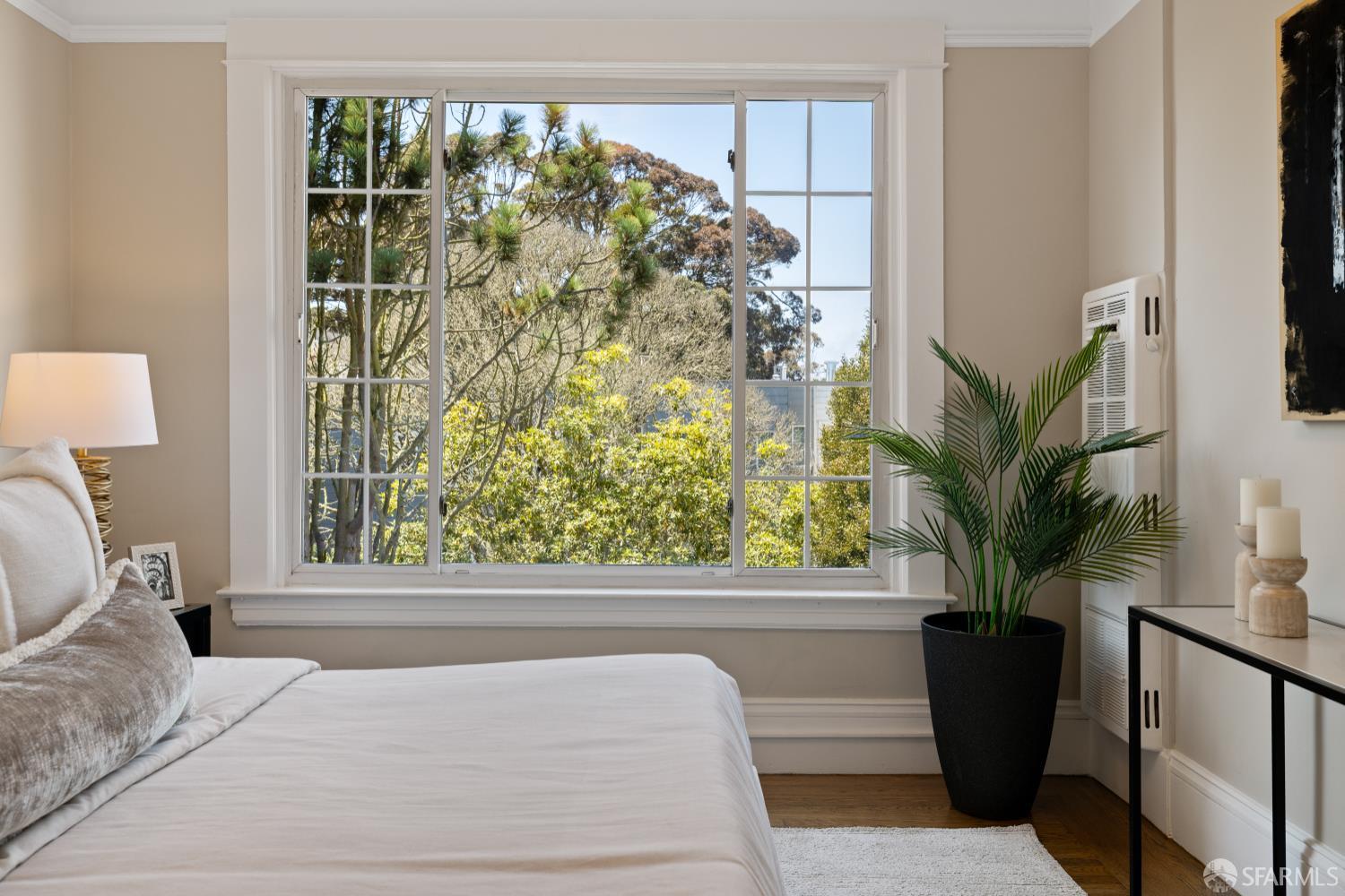 San Francisco, California 94118, United States, 5 Bedrooms Bedrooms, ,2 BathroomsBathrooms,Residential,Active,173402