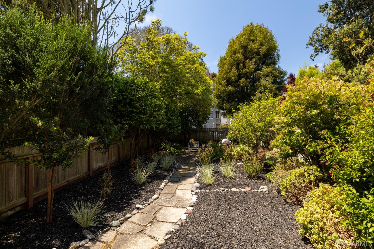 San Francisco, California 94118, United States, 5 Bedrooms Bedrooms, ,2 BathroomsBathrooms,Residential,Active,173402