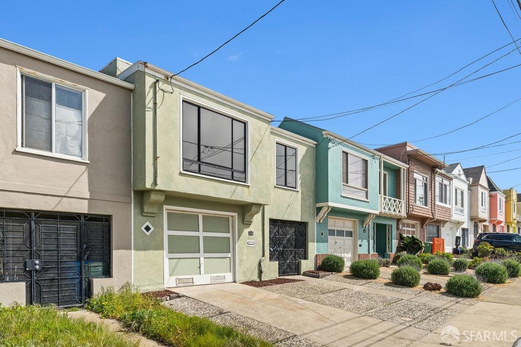 San Francisco, California 94116, United States, 2 Bedrooms Bedrooms, ,1 BathroomBathrooms,Residential,Active,96520