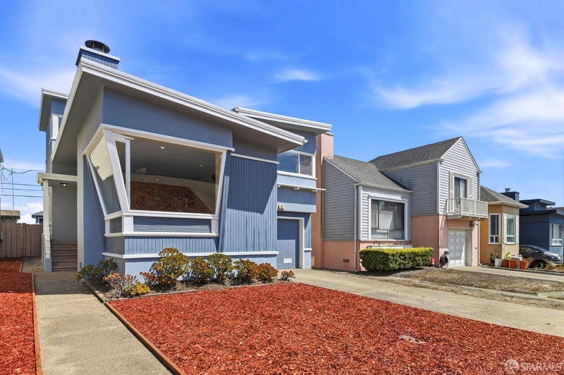 32 Eastgate Drive
