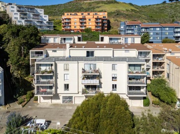 110 Gardenside Drive San Francisco CA 94131