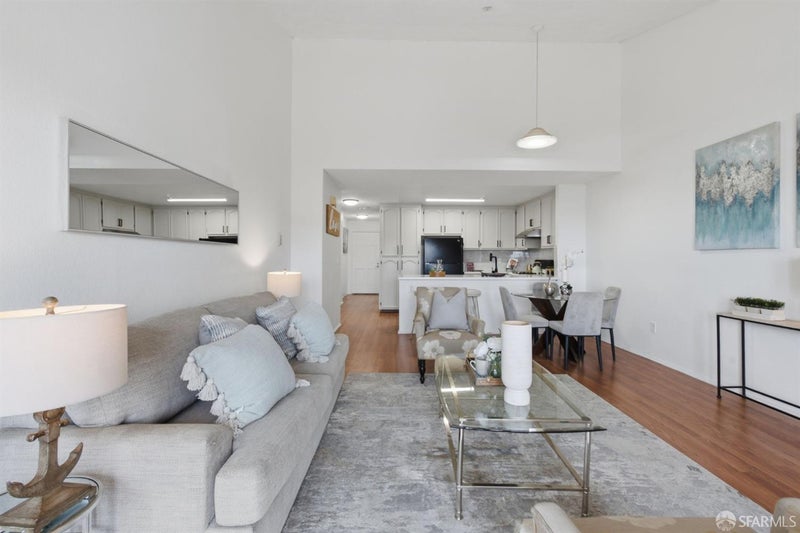 111 Oak Court