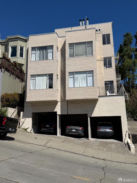 Property photo of 300 Green Street, San Francisco, CA 94133