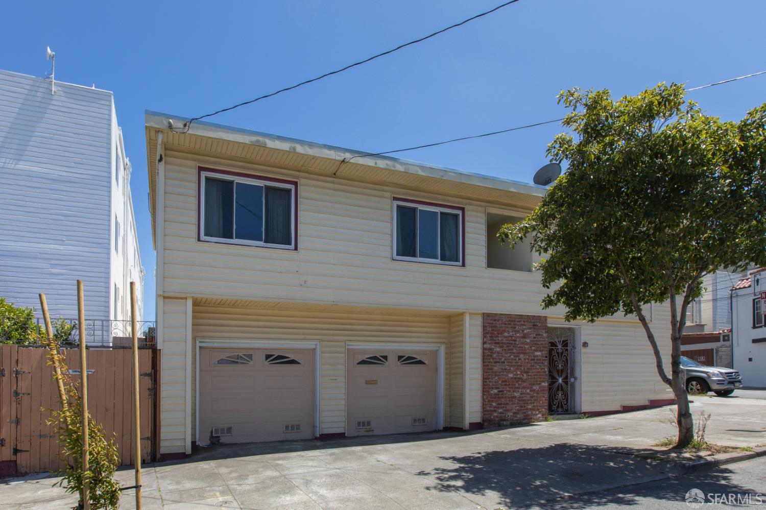 483 Ellington Avenue