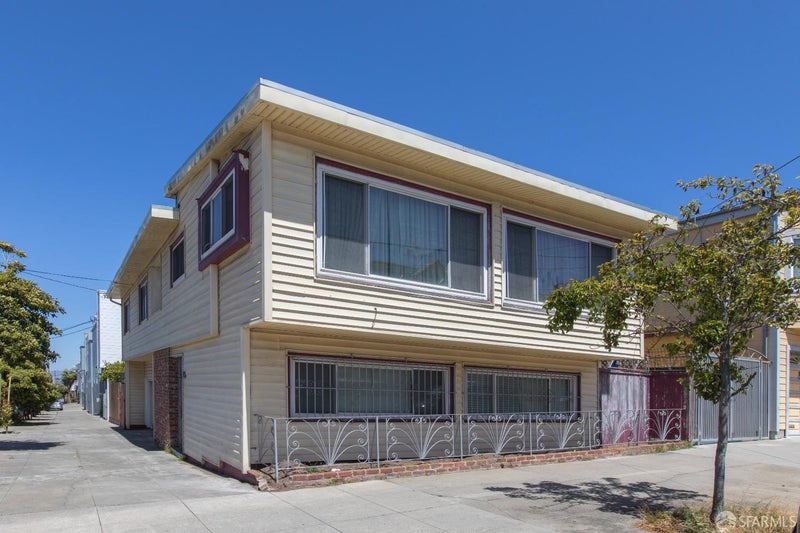 483 Ellington Avenue