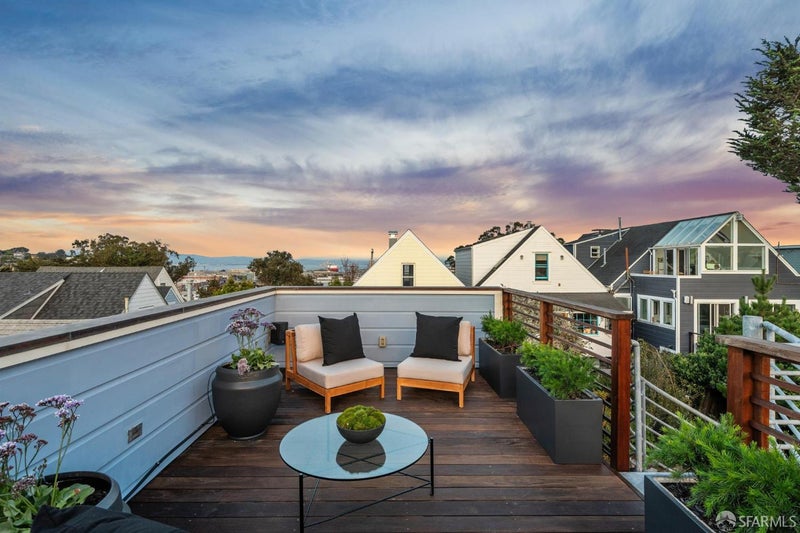 23-25 Peralta Avenue
