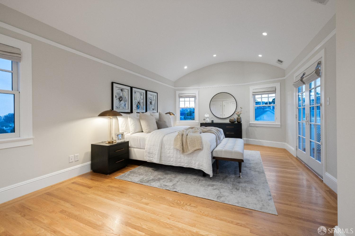 San Francisco, California 94127, United States, 3 Bedrooms Bedrooms, ,3 BathroomsBathrooms,Residential,Pending,87661