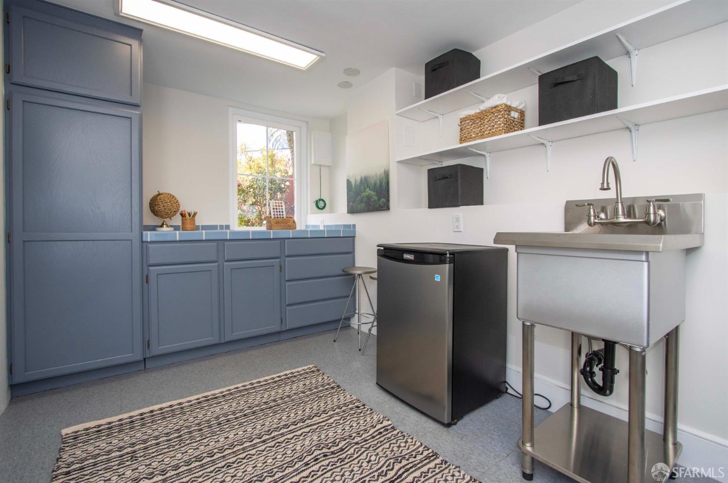 San Francisco, California 94127, United States, 3 Bedrooms Bedrooms, ,3 BathroomsBathrooms,Residential,Pending,87661