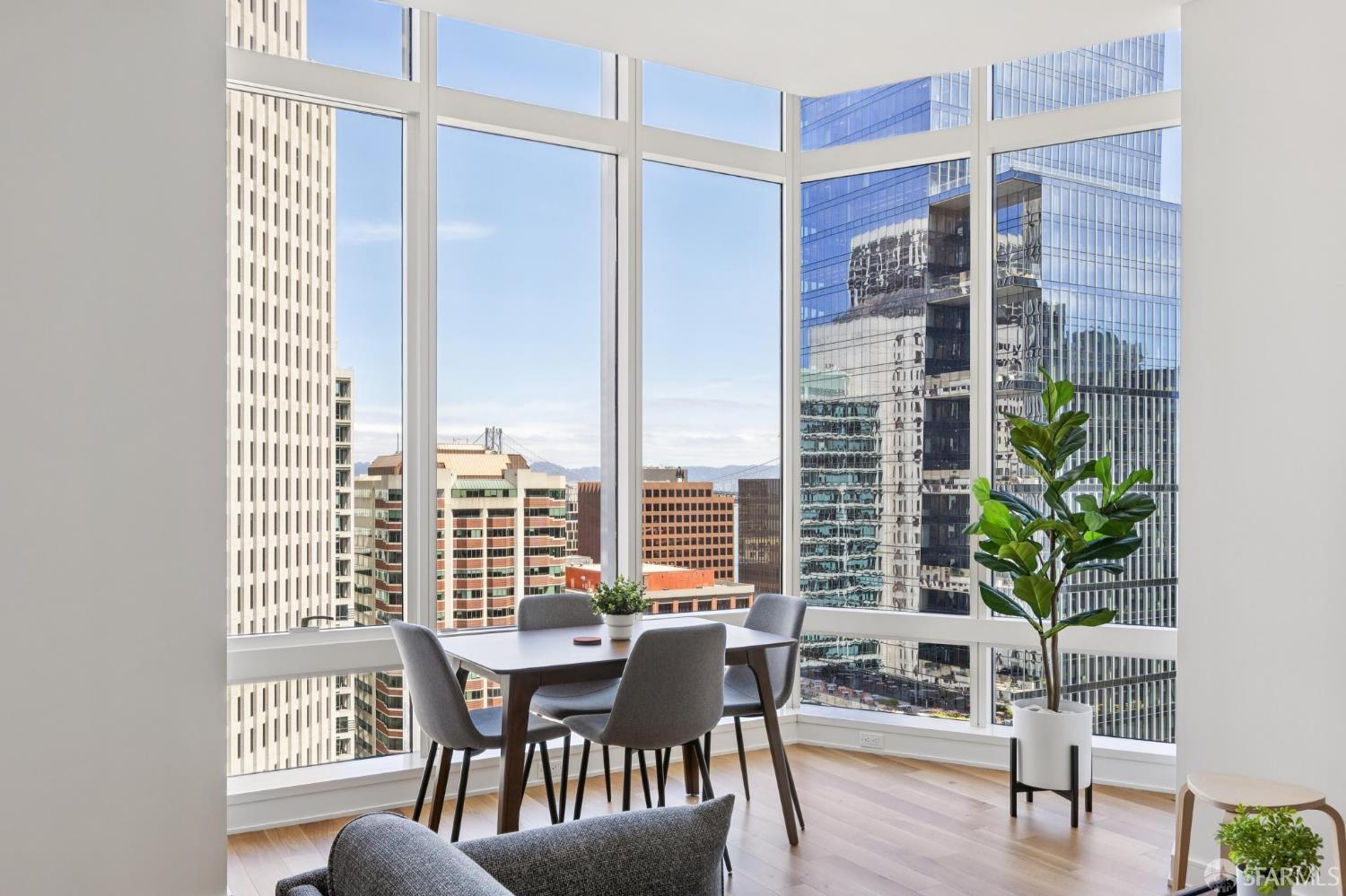 301 Mission Street 25E