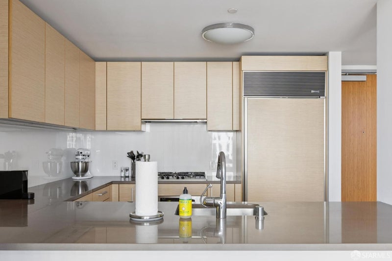 301 Mission Street 25E