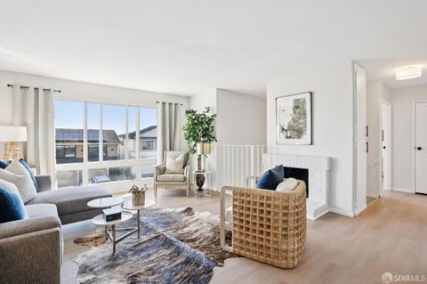 Photo of 74 Penhurst Avenue, Daly City, CA 94015 (MLS # 425084922)