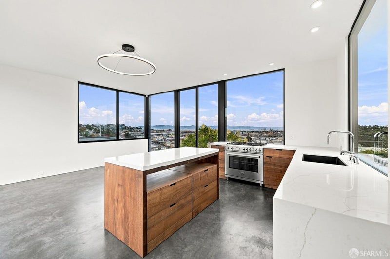 75 Bronte Street
