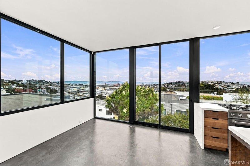 75 Bronte Street