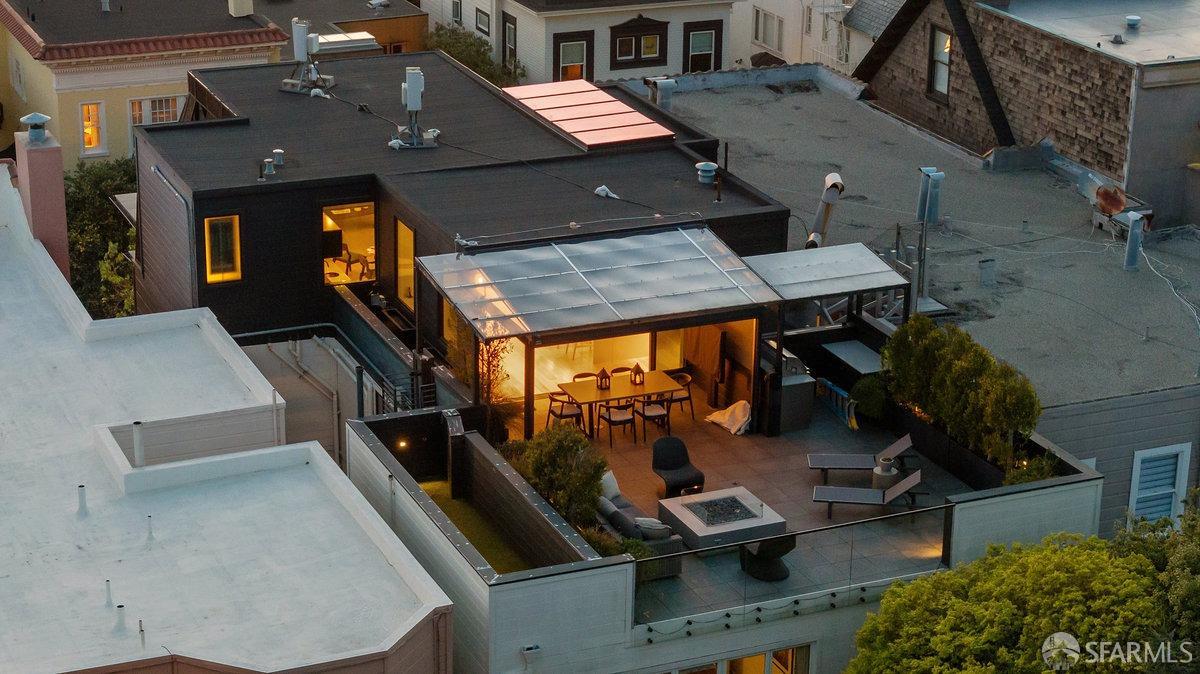 132-136 Presidio Avenue