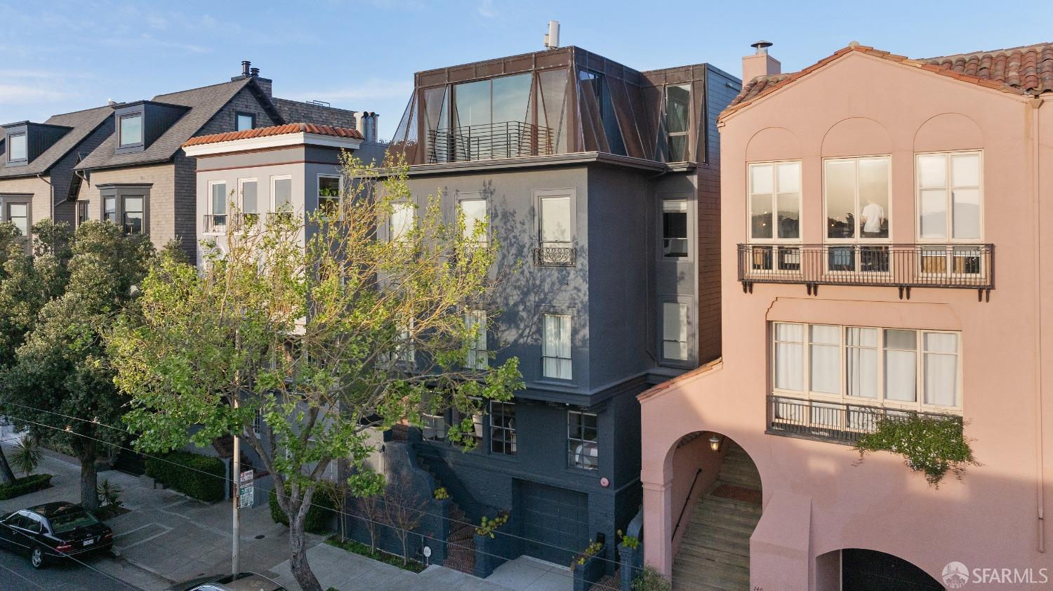 132-136 Presidio Avenue