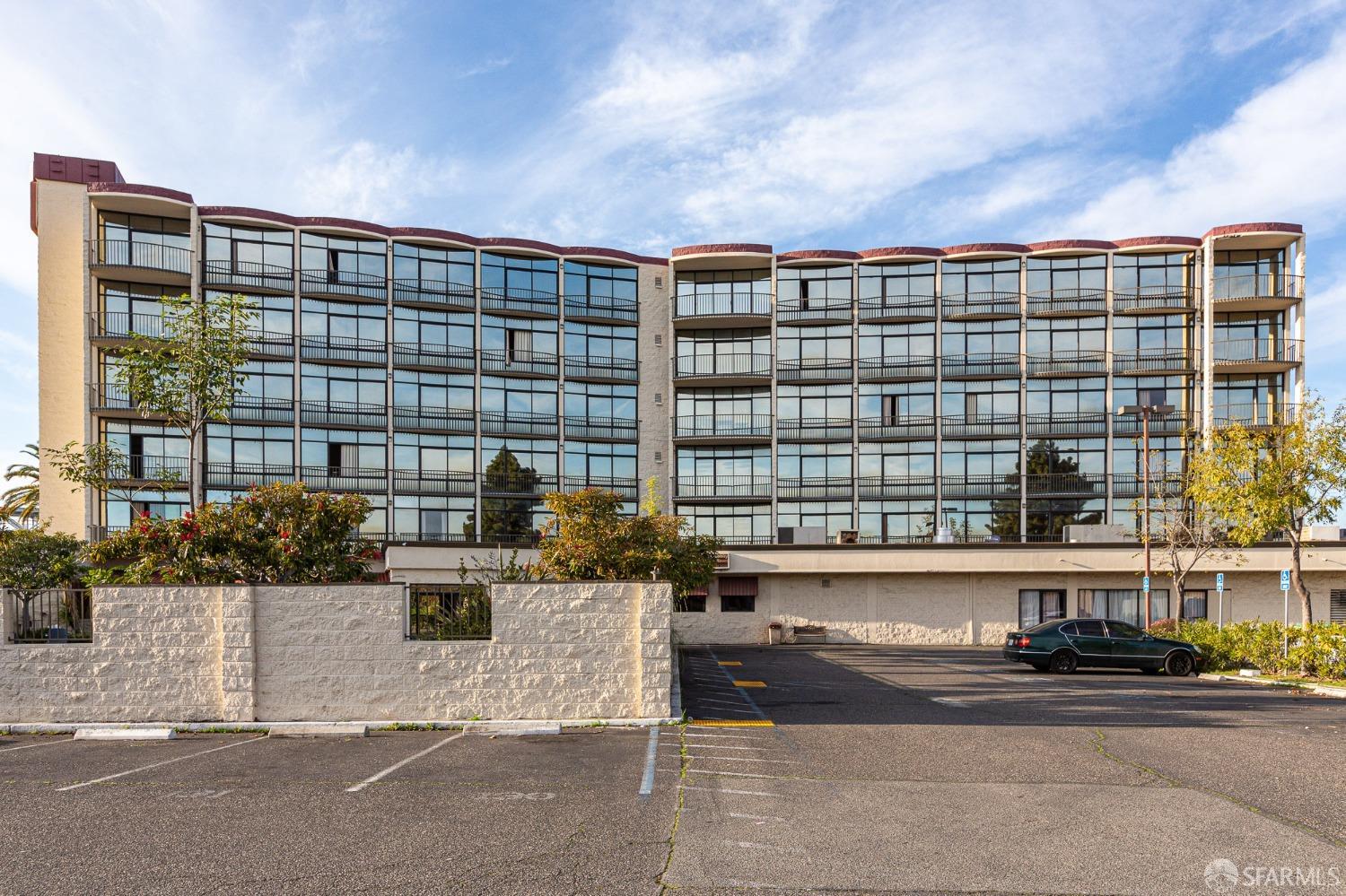 150 Hegenberger Road