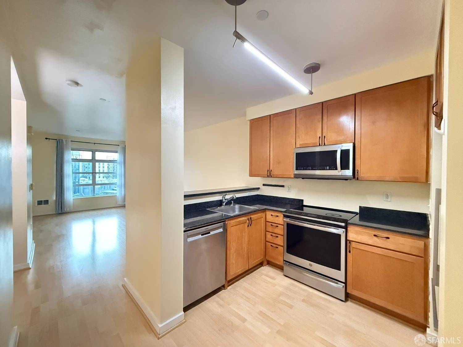 888 7th Street 355