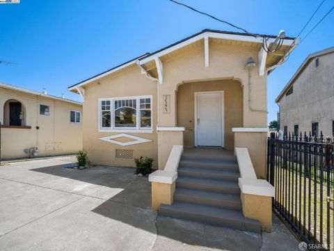 1747 E 22nd Street, Oakland, CA 94606 - #: 425063501