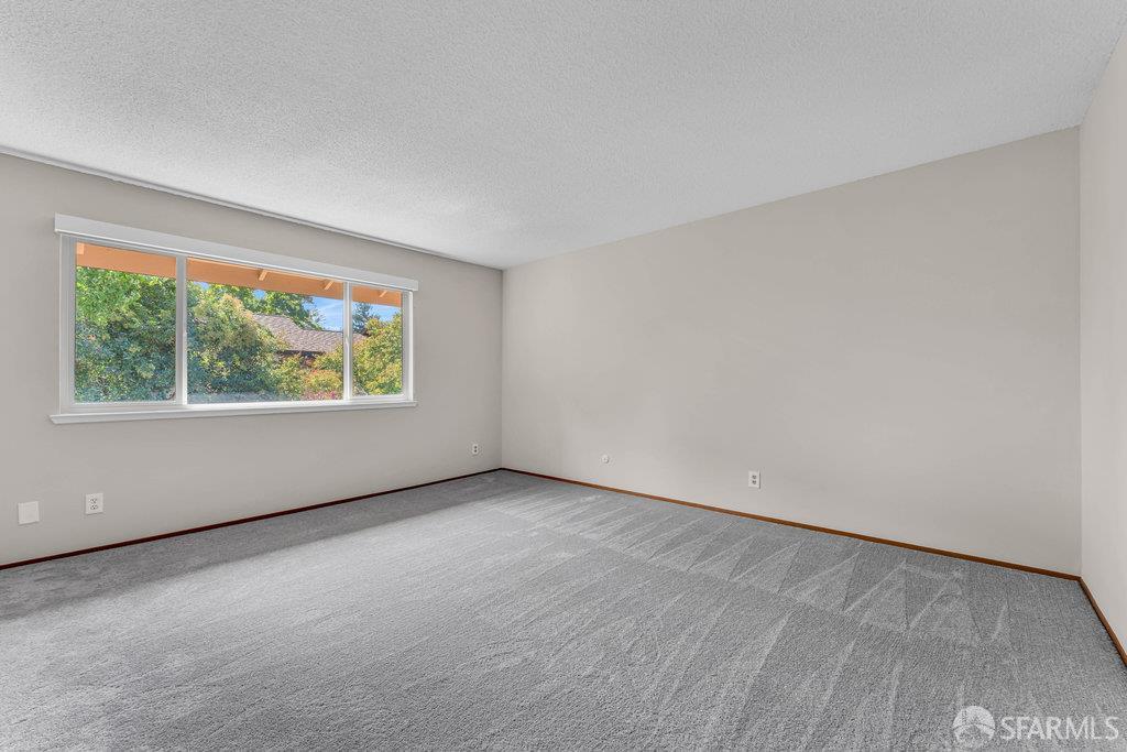 Walnut Creek, California 94598, United States, 3 Bedrooms Bedrooms, ,3 BathroomsBathrooms,Residential,Active,217744